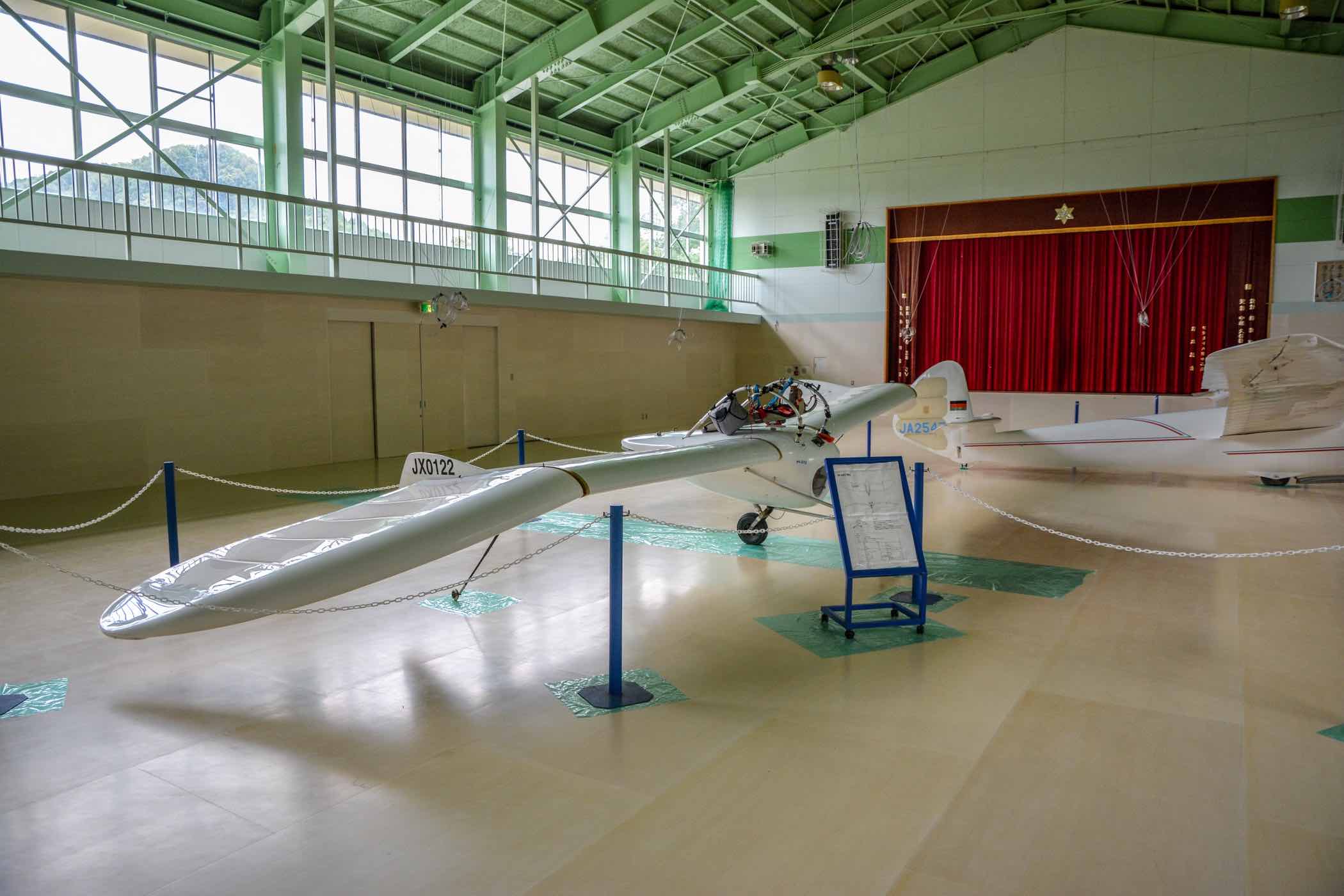 風の谷のナウシカのメーヴェをコンセプトに製作された無尾翼ジェット機M-02J 風の美術館・かぜのび